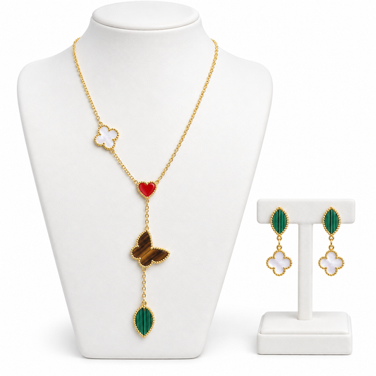 Set de Collar con Dijes y Aretes a Juego